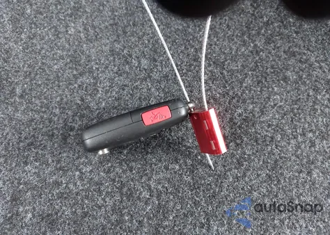 2018 Volkswagen Tiguan Limited 2.0T из США, поврежденный, VIN WVGAV7AX2JK002022